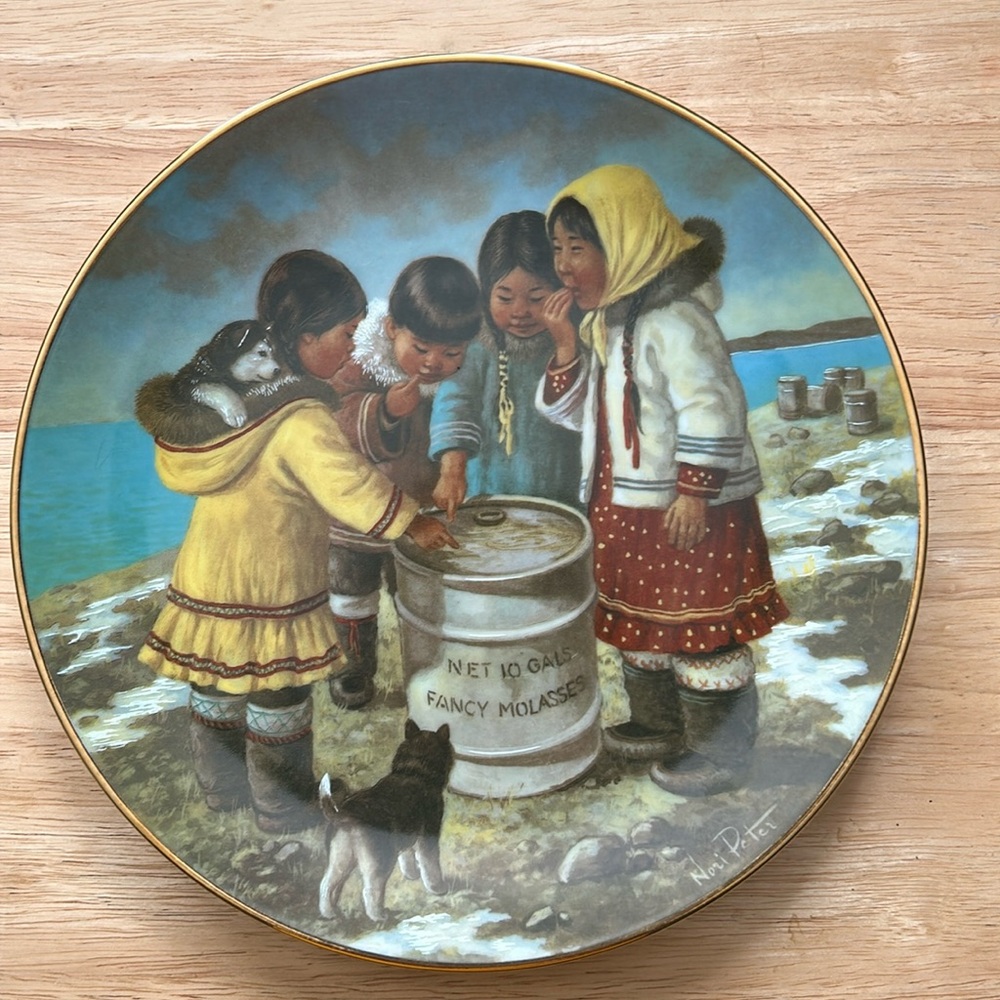Nori Peter collector plate. “We like it” from 4-plate series, ARCTIC SPRING.